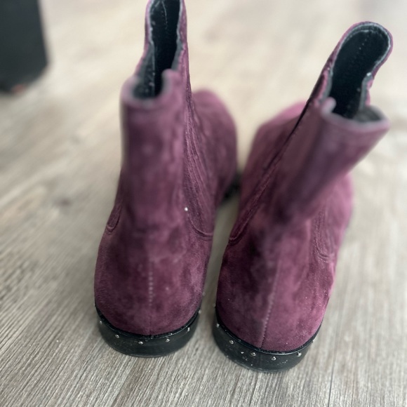 REBECCA MINKOFF Gorgeous eggplant Suede Slip on Booties - Picture 4 of 5